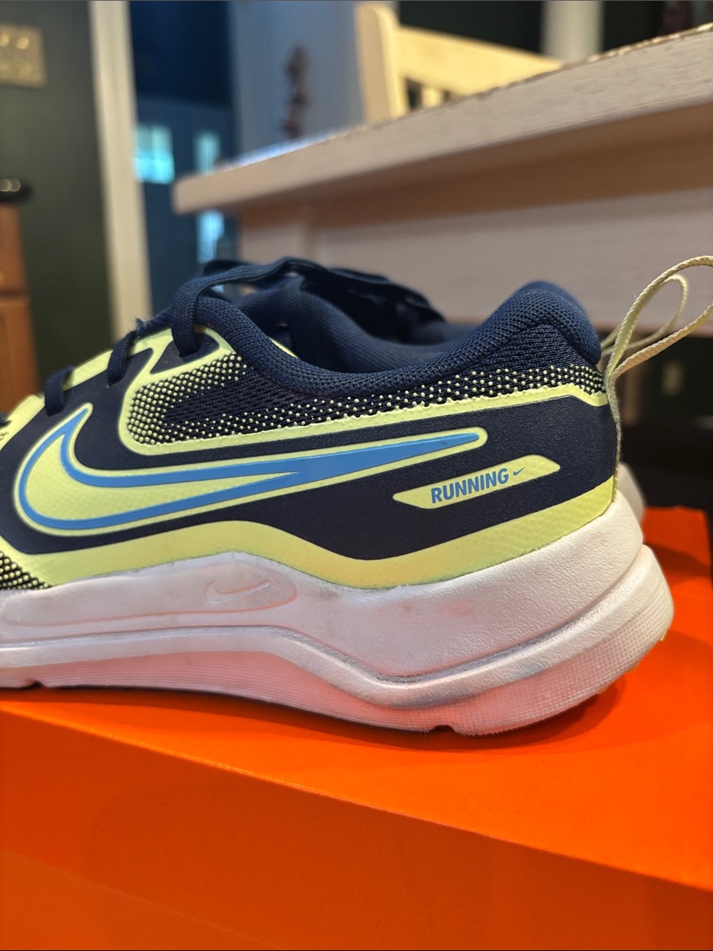 GUC Nike Cosmic Runner Sneakers Size 4.5Y - Picture 2 of 11